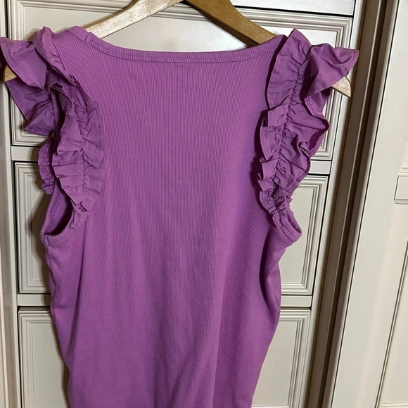Like New-Old Navy Ruffle Top-size L-Very Soft! - Picture 2 of 3